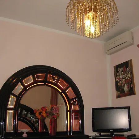 Beauty Moon רומא